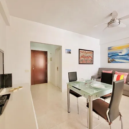 Among Plazas Appartement